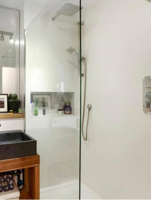 Chetwynd Paradise Apartment London Exterior photo